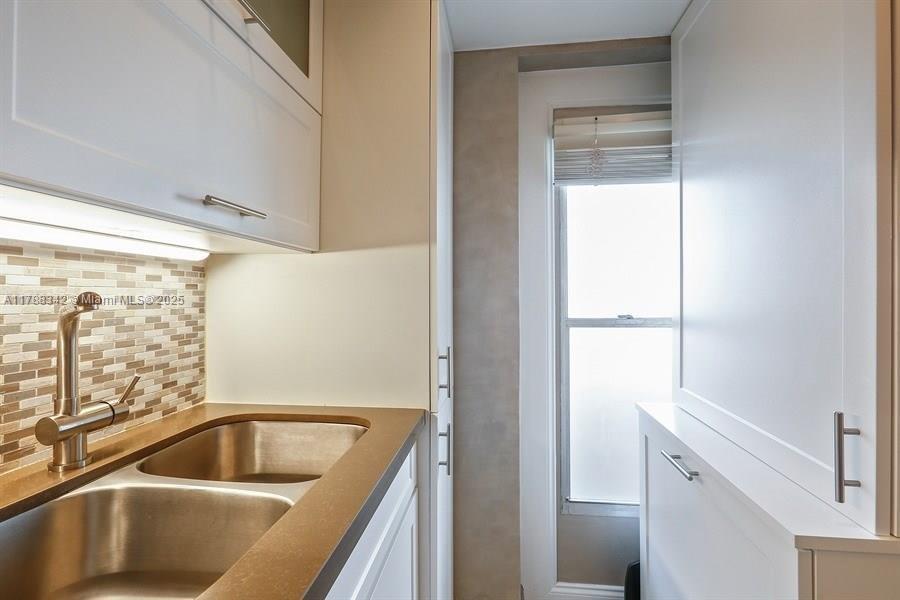 KINGS POINT IMPERIAL COND - Residential Lease