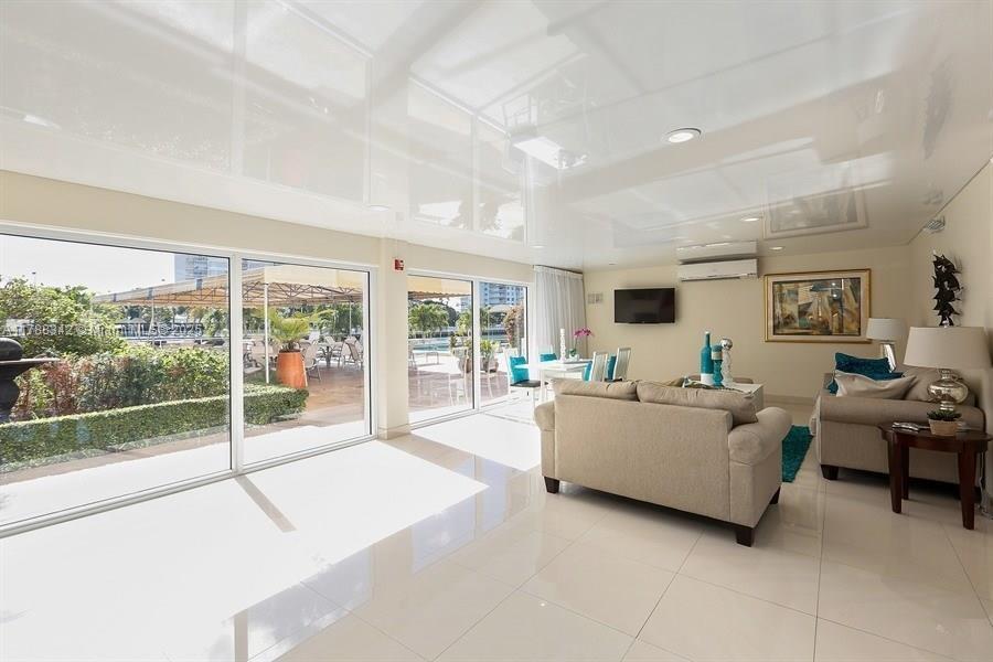 KINGS POINT IMPERIAL COND - Residential Lease