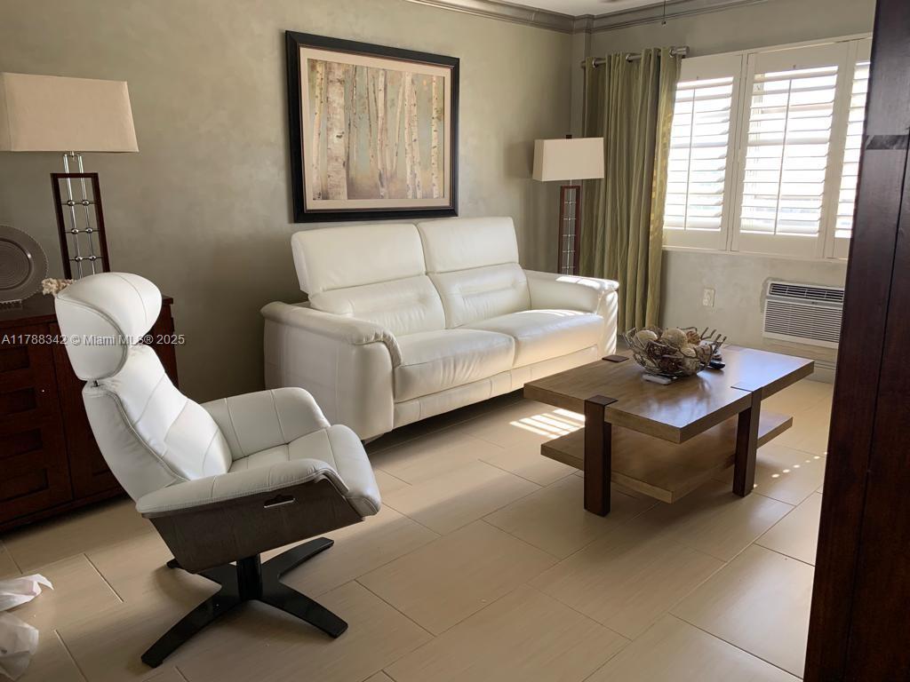 KINGS POINT IMPERIAL COND - Residential Lease