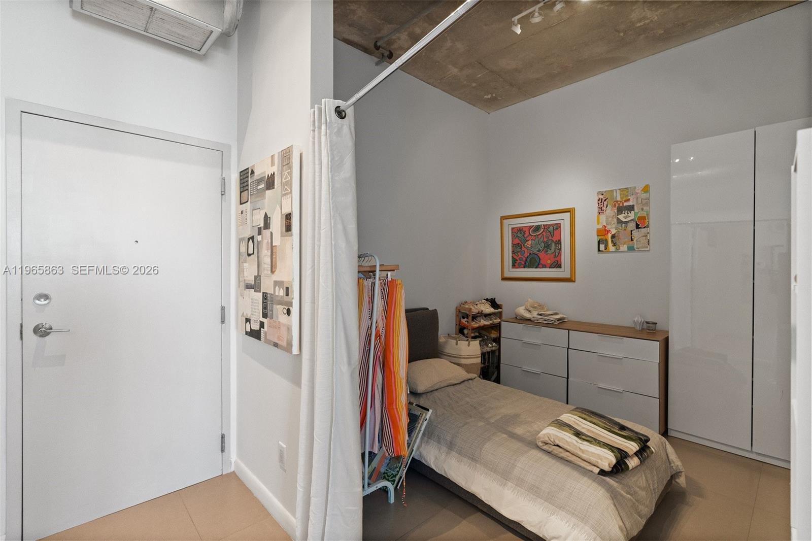 UPTOWN MARINA LOFTS CONDO - Residential