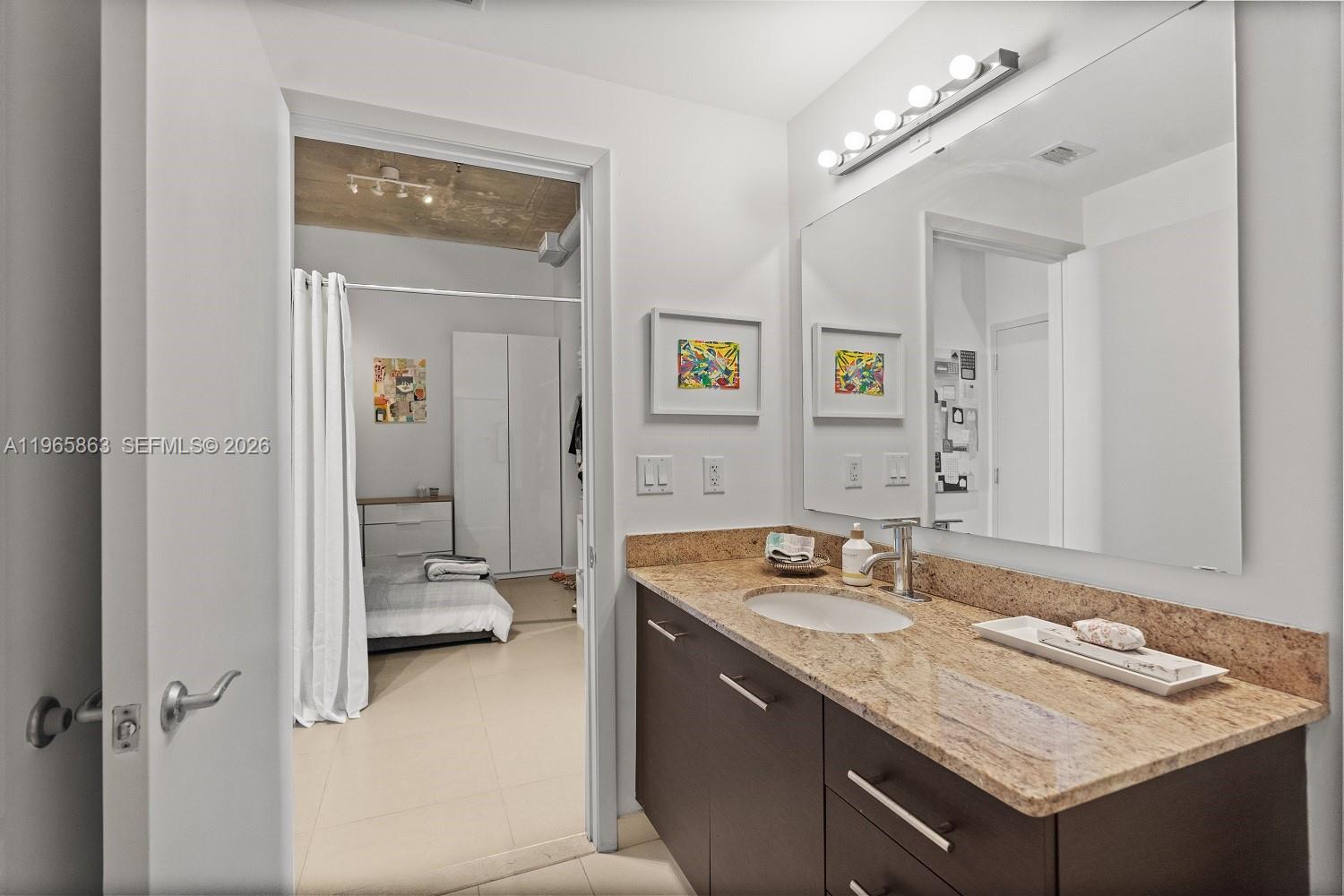 UPTOWN MARINA LOFTS CONDO - Residential