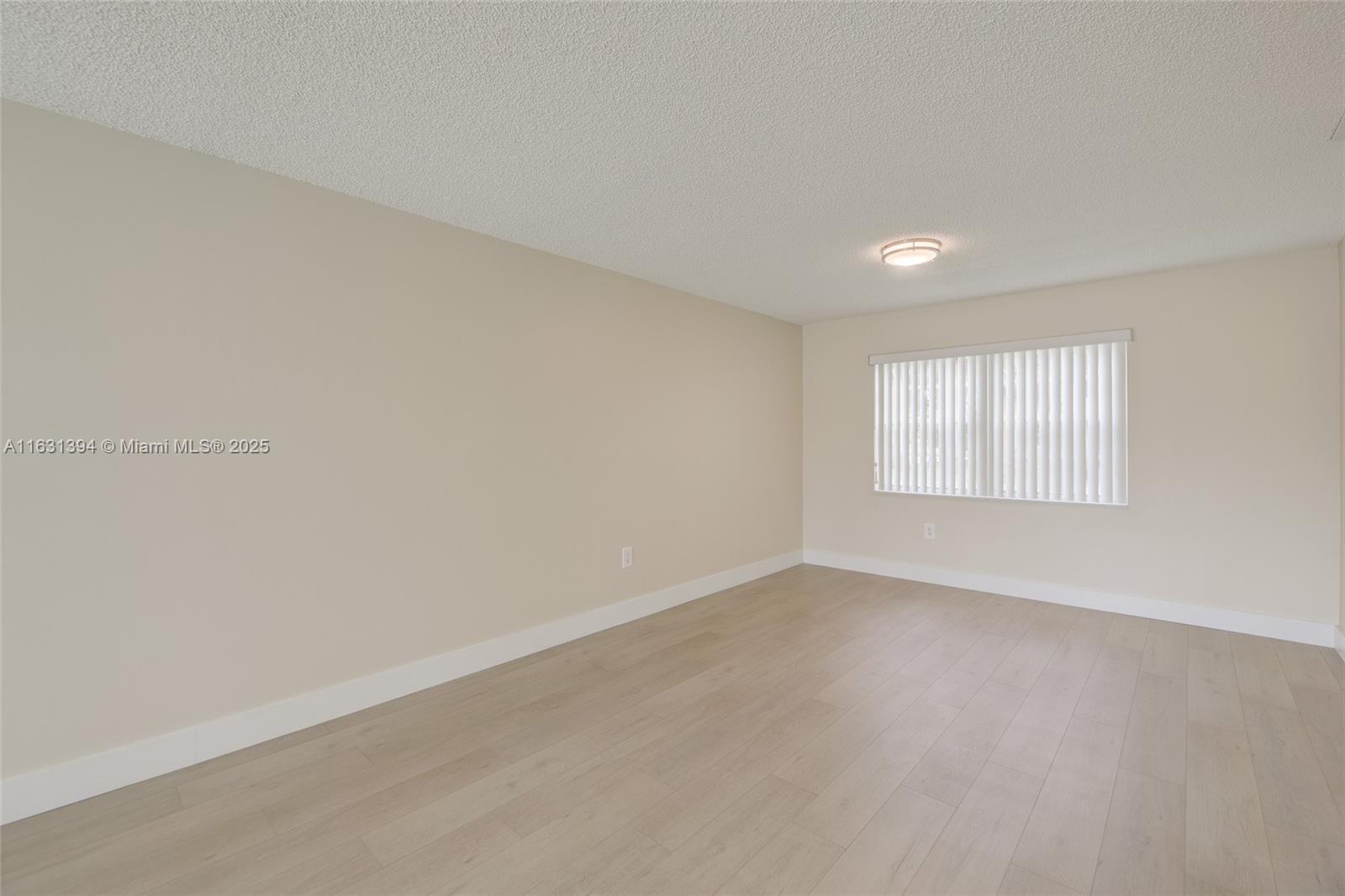 SAWGRASS PLANTATION - Residential