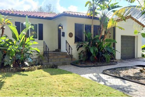 5718 SW 48th St South Miami FL 33155