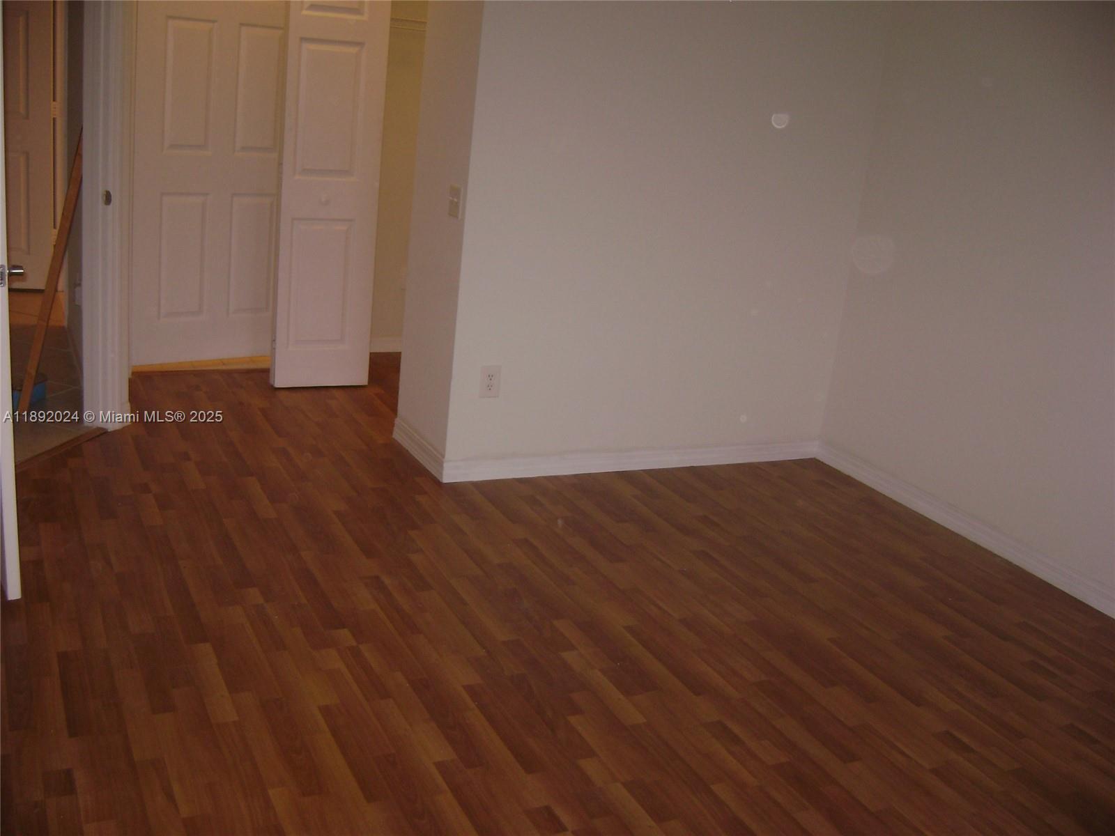 LA VIA CONDO - Residential Lease