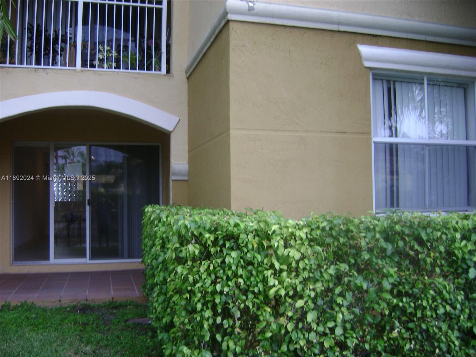 LA VIA CONDO - Residential Lease