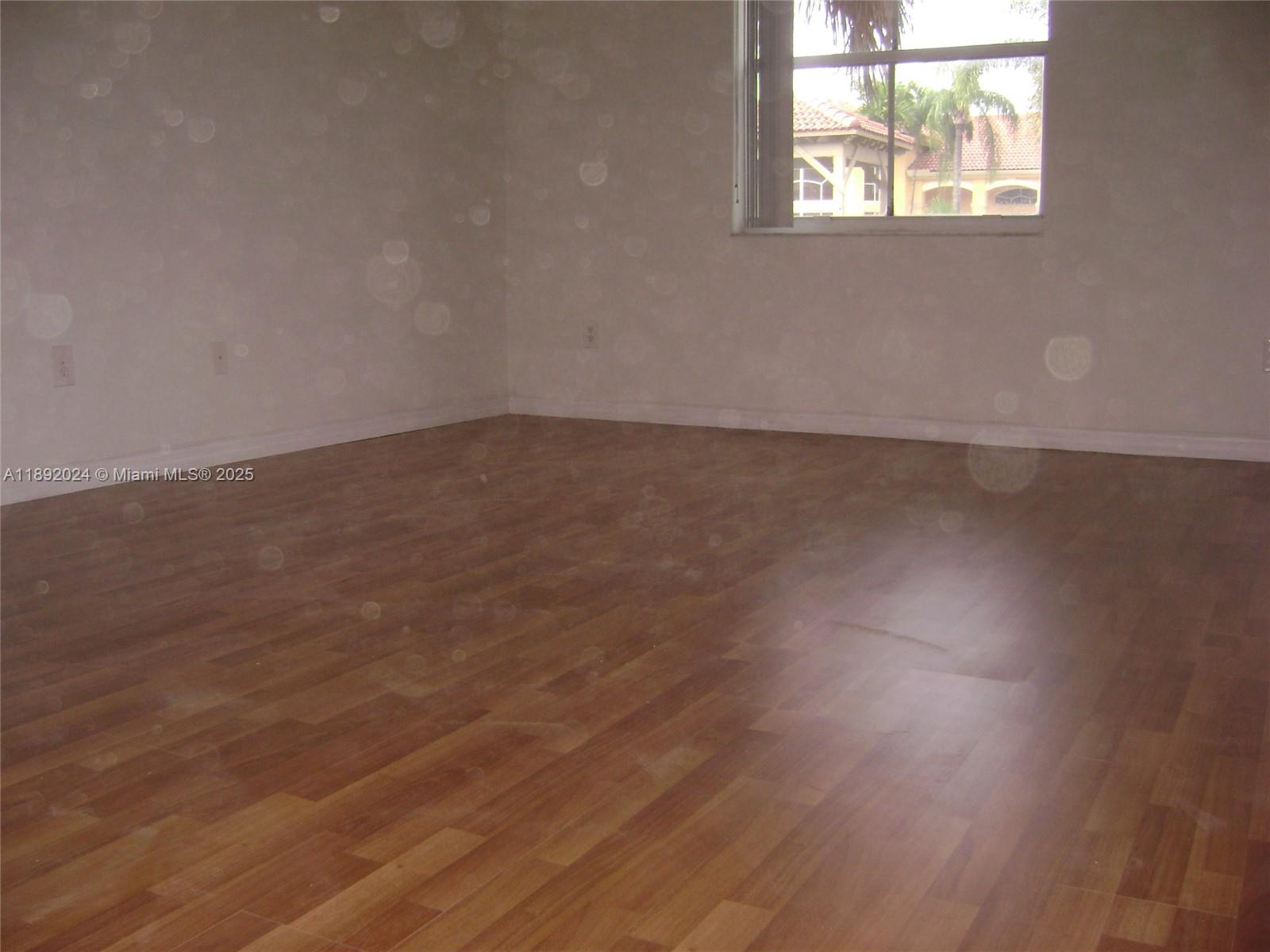 LA VIA CONDO - Residential Lease