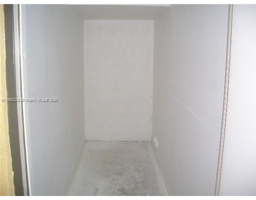 LA VIA CONDO - Residential Lease