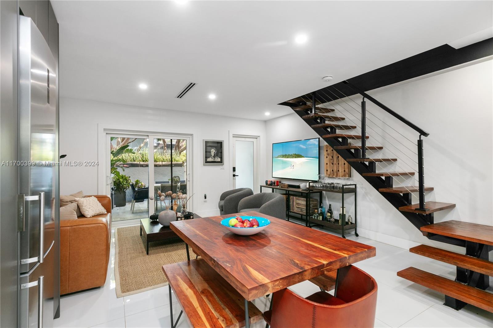 Rental Property at 798 Crandon Blvd 20-C, Key Biscayne, Miami-Dade County, Florida - Bedrooms: 2 
Bathrooms: 2  - $4,500 MO.