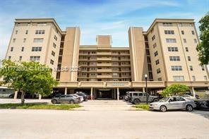 Rental Property at 1811 Jefferson St 501, Hollywood, Broward County, Florida - Bedrooms: 2 
Bathrooms: 2  - $2,300 MO.