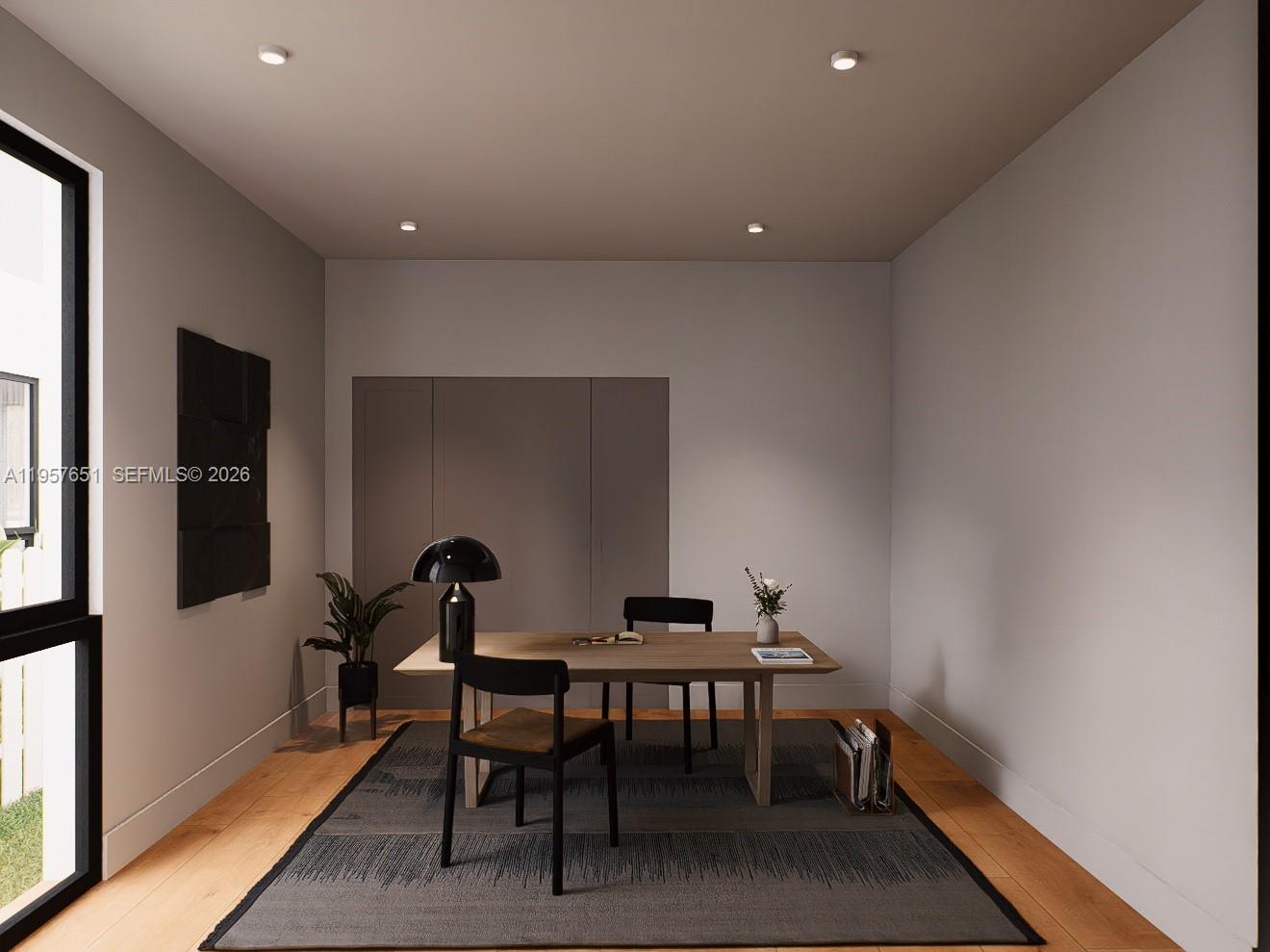 HOLLYWOOD TERRACE - Residential