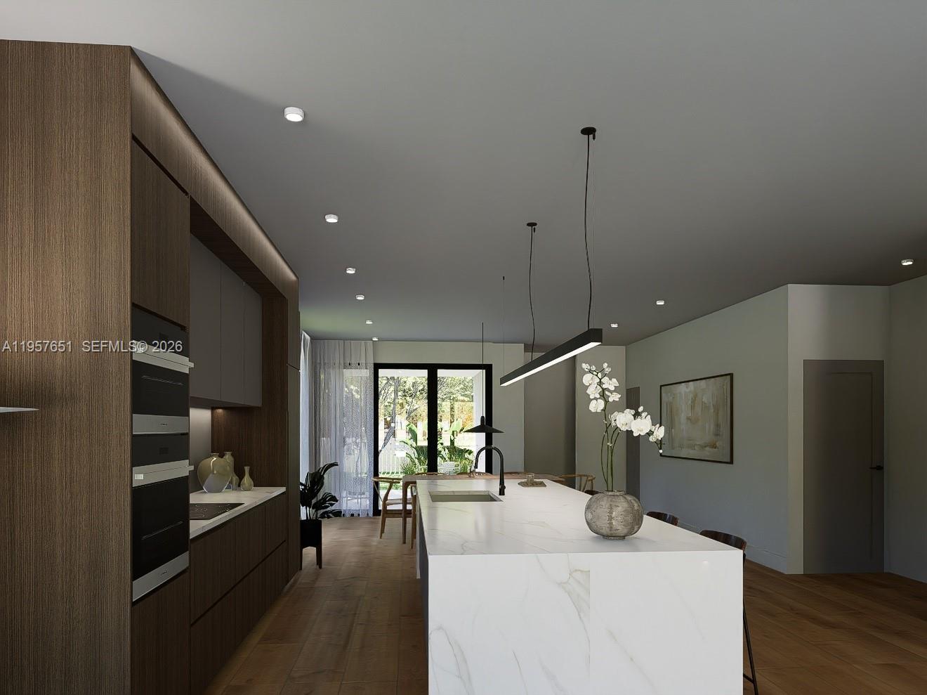 HOLLYWOOD TERRACE - Residential