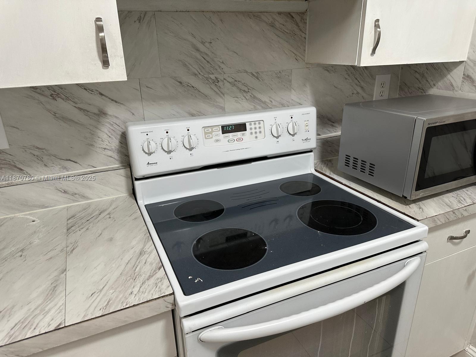 KENDALL LAKE - Residential