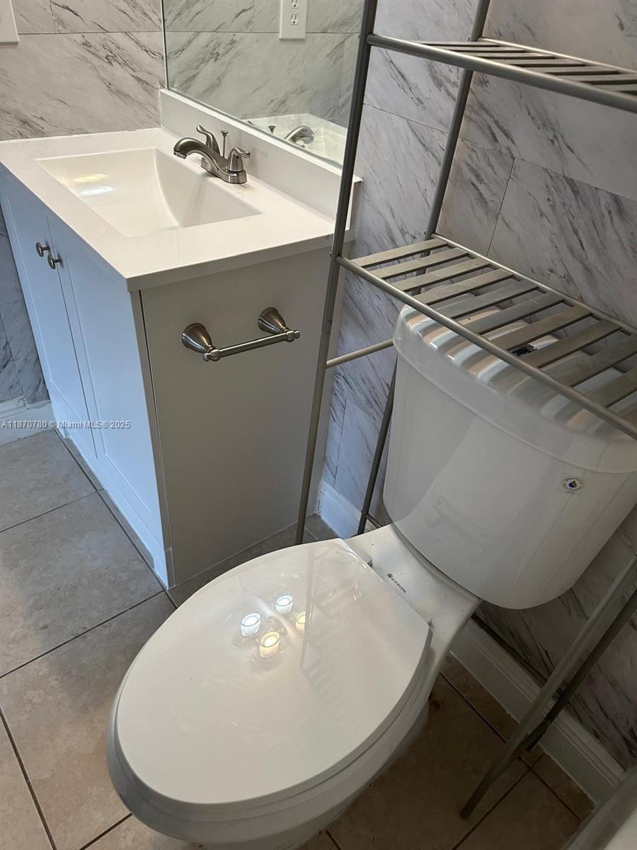 KENDALL LAKE - Residential