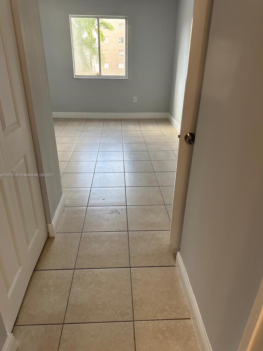 KENDALL LAKE - Residential