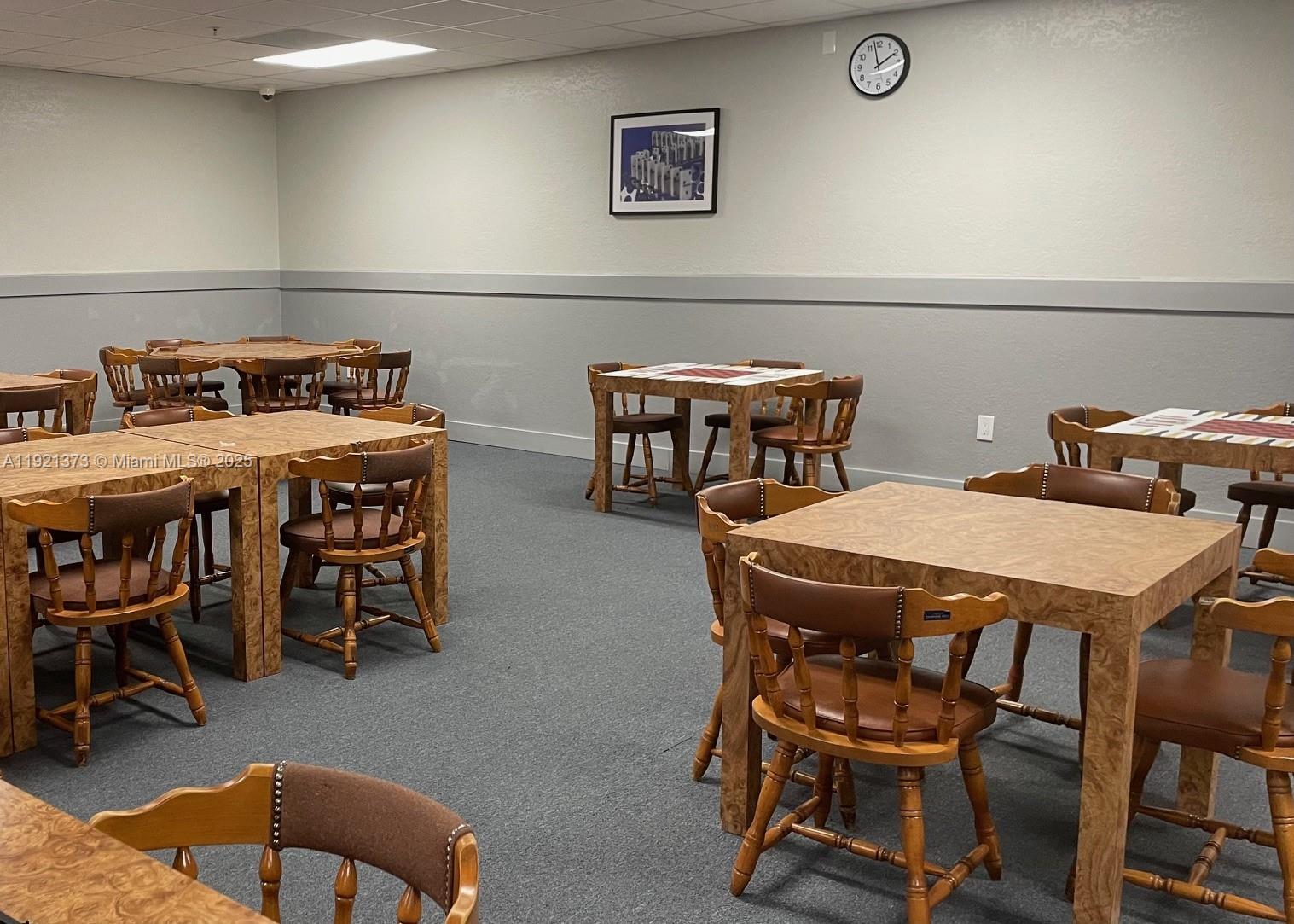 LAUDERDALE WEST 3 SEC - Residential