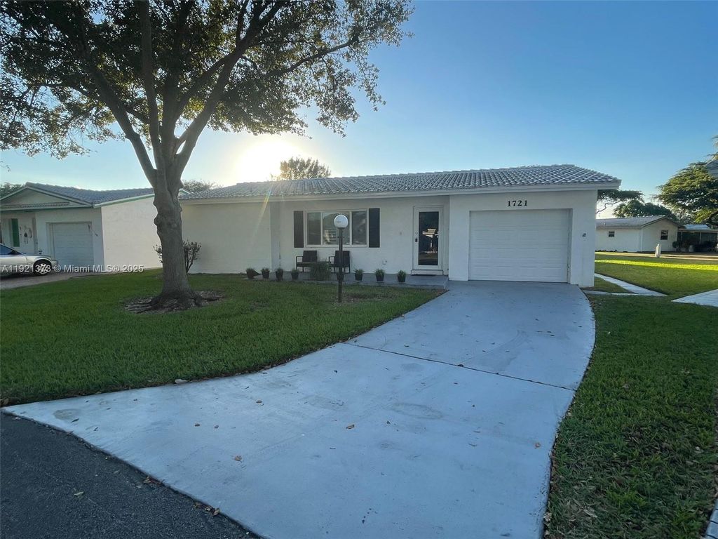Photo of 1721 NW 86th Ave, Plantation, FL 33322 (MLS # A11921373)