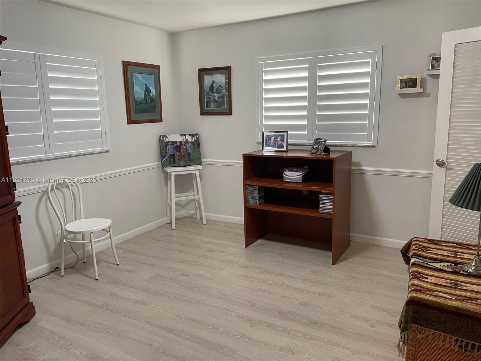 LAUDERDALE WEST 3 SEC - Residential