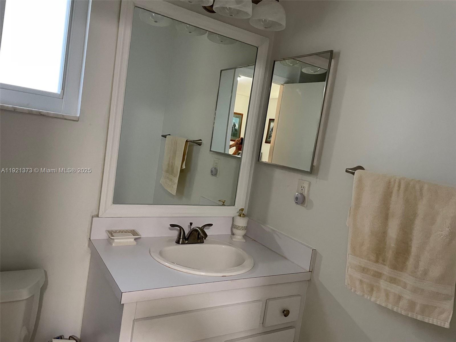 LAUDERDALE WEST 3 SEC - Residential