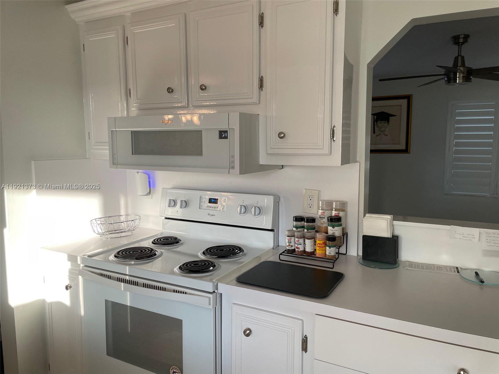 LAUDERDALE WEST 3 SEC - Residential