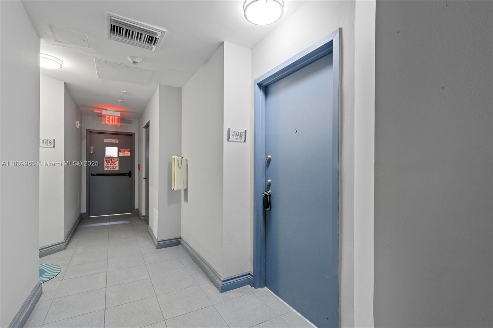 1688 West Ave G-08