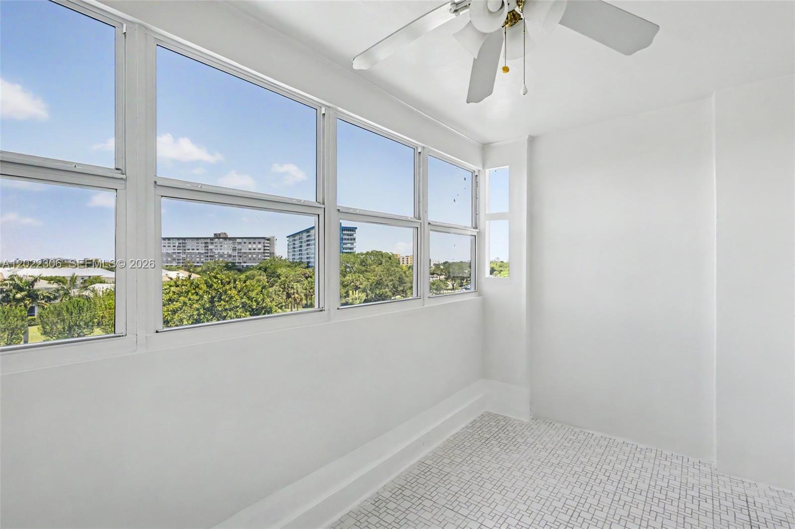 HILLCREST EAST NO 23 COND - Residential