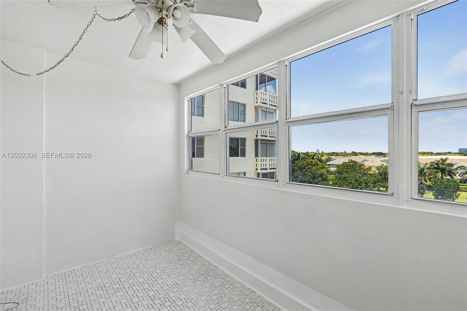 HILLCREST EAST NO 23 COND - Residential