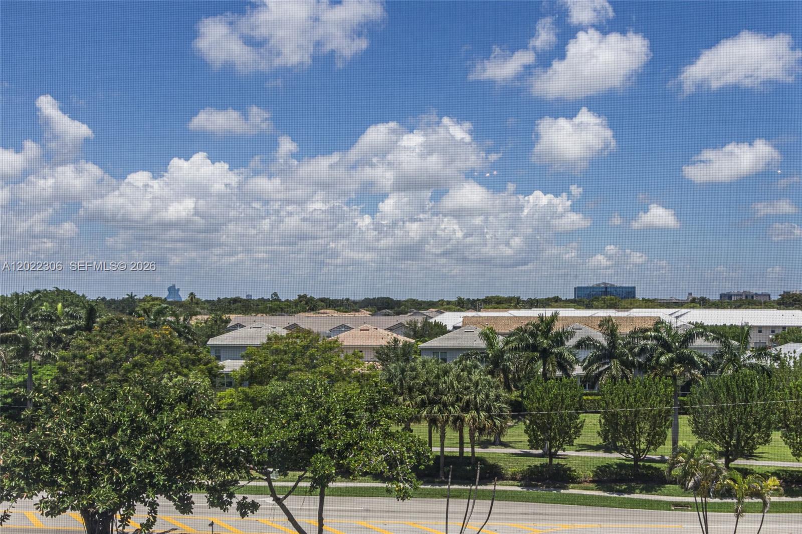 HILLCREST EAST NO 23 COND - Residential
