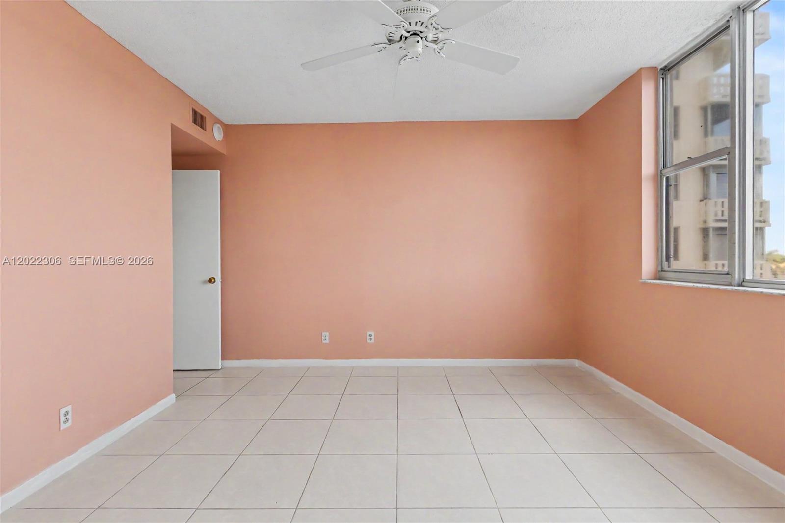 HILLCREST EAST NO 23 COND - Residential