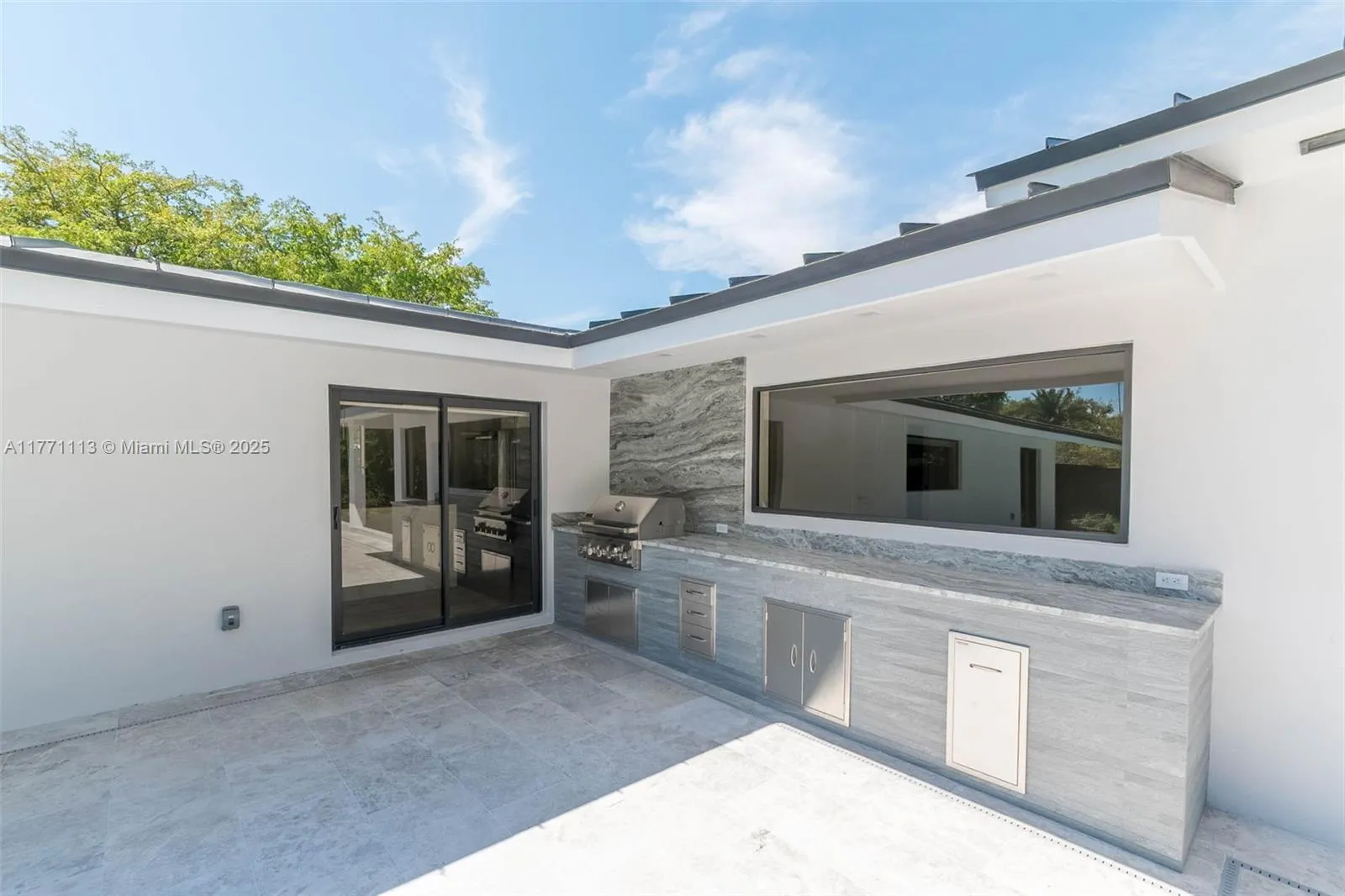 Miami, Florida 33176, United States, 4 Bedrooms Bedrooms, ,4 BathroomsBathrooms,Residential,Active,97693