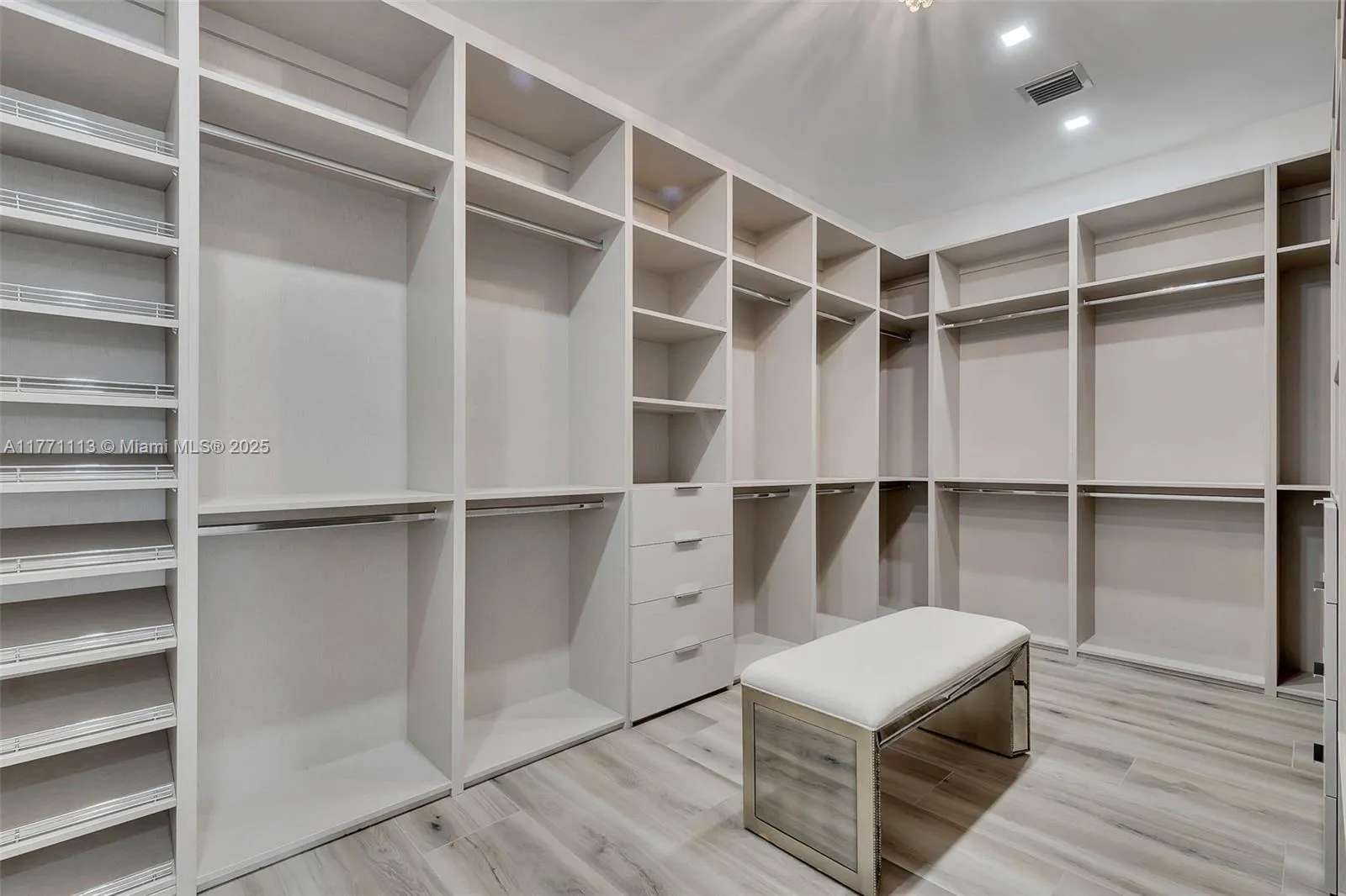 Miami, Florida 33176, United States, 4 Bedrooms Bedrooms, ,4 BathroomsBathrooms,Residential,Active,97693