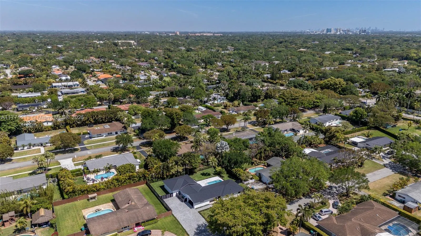 Miami, Florida 33176, United States, 4 Bedrooms Bedrooms, ,4 BathroomsBathrooms,Residential,Active,97693