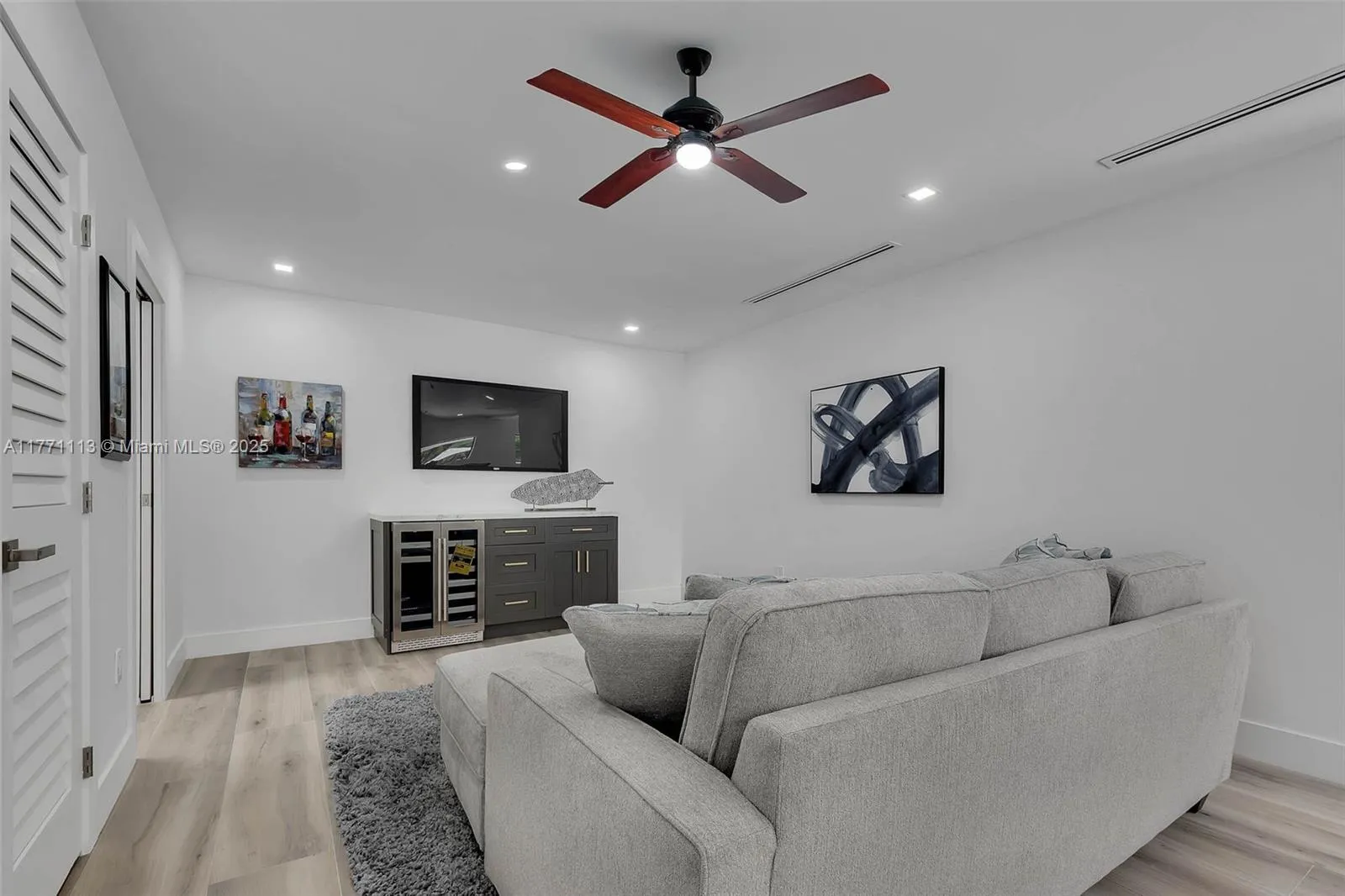 Miami, Florida 33176, United States, 4 Bedrooms Bedrooms, ,4 BathroomsBathrooms,Residential,Active,97693