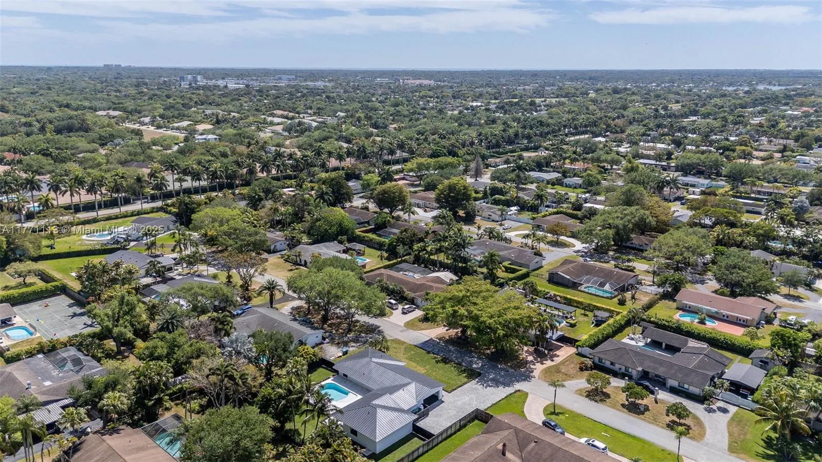 Miami, Florida 33176, United States, 4 Bedrooms Bedrooms, ,4 BathroomsBathrooms,Residential,Active,97693