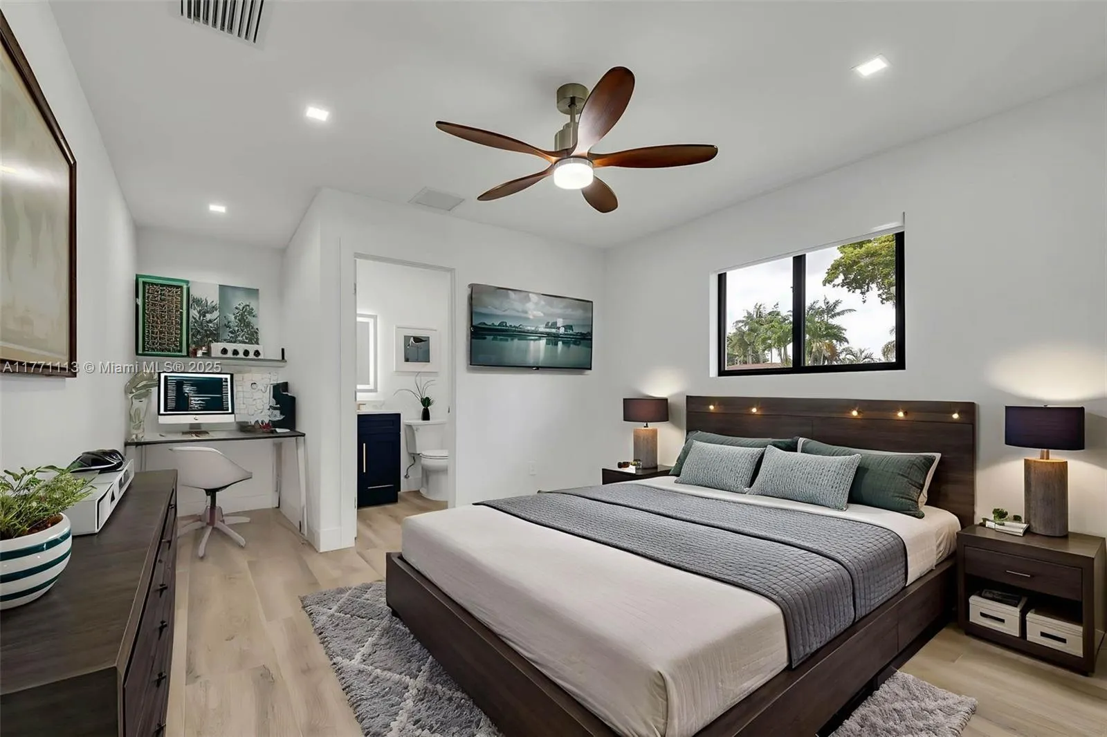 Miami, Florida 33176, United States, 4 Bedrooms Bedrooms, ,4 BathroomsBathrooms,Residential,Active,97693