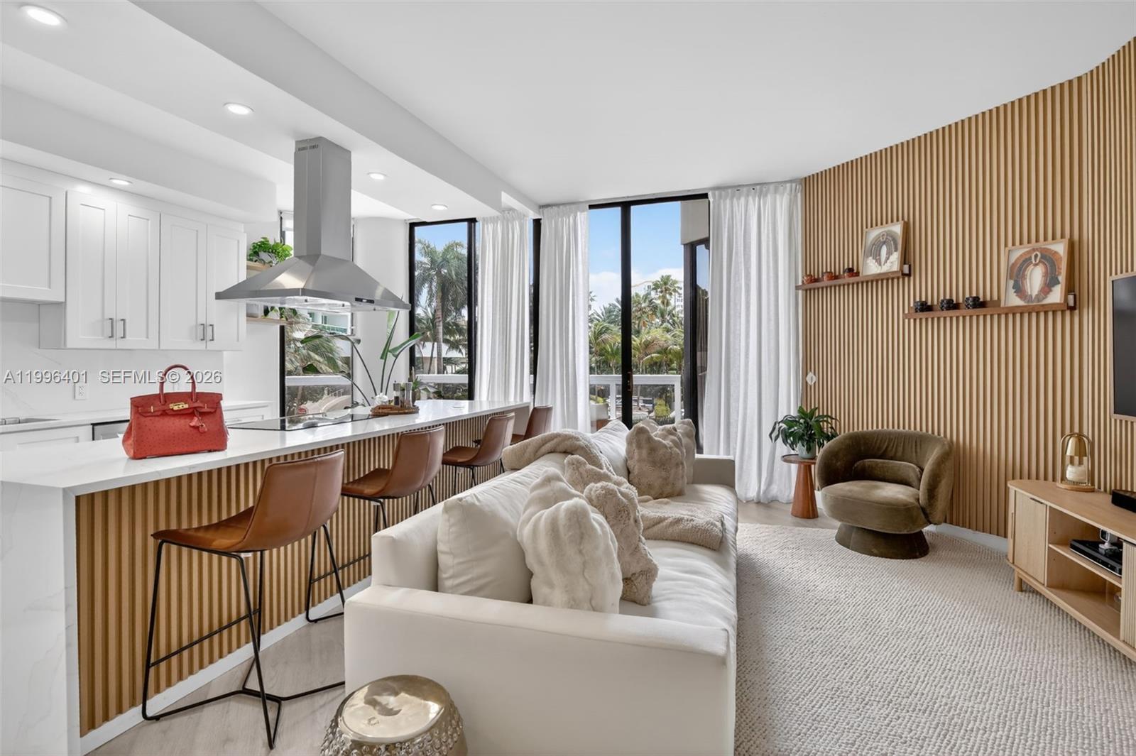 20185 E Country Club Dr 204