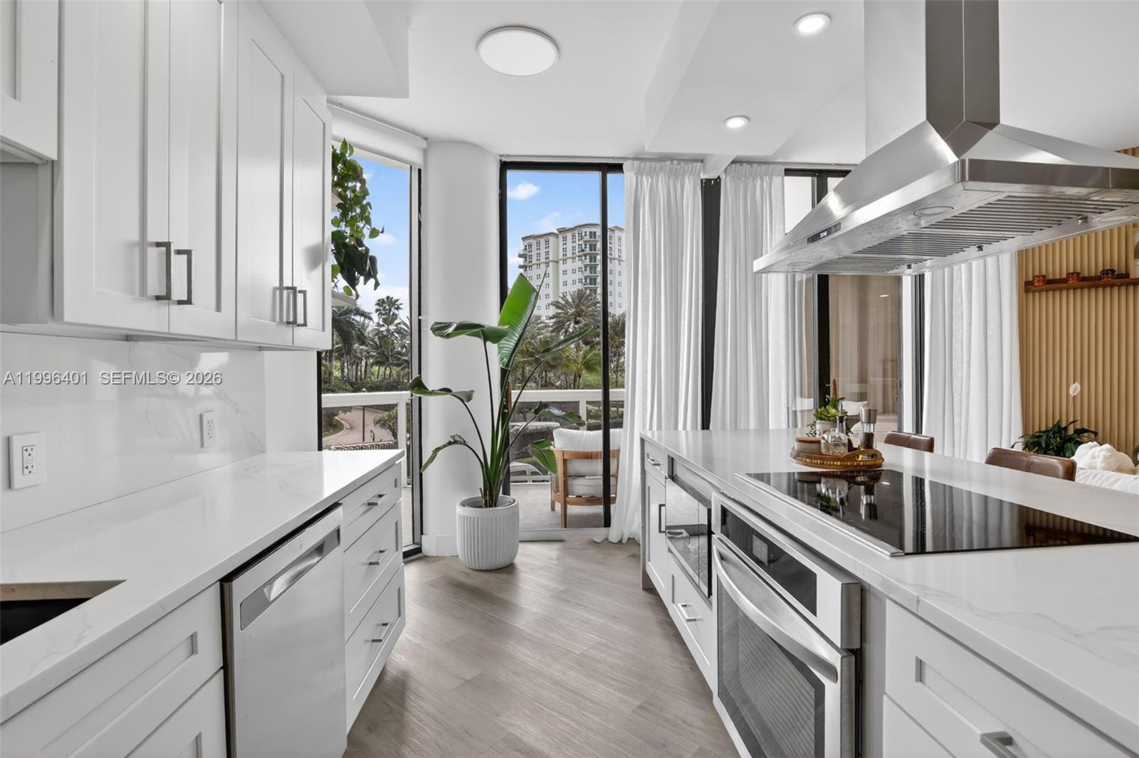 THE LANDMARK CONDO - Residential
