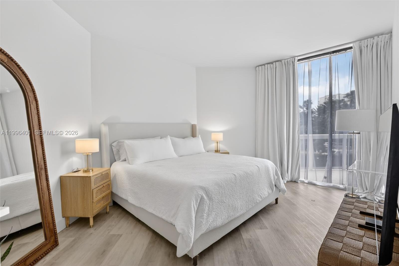 THE LANDMARK CONDO - Residential