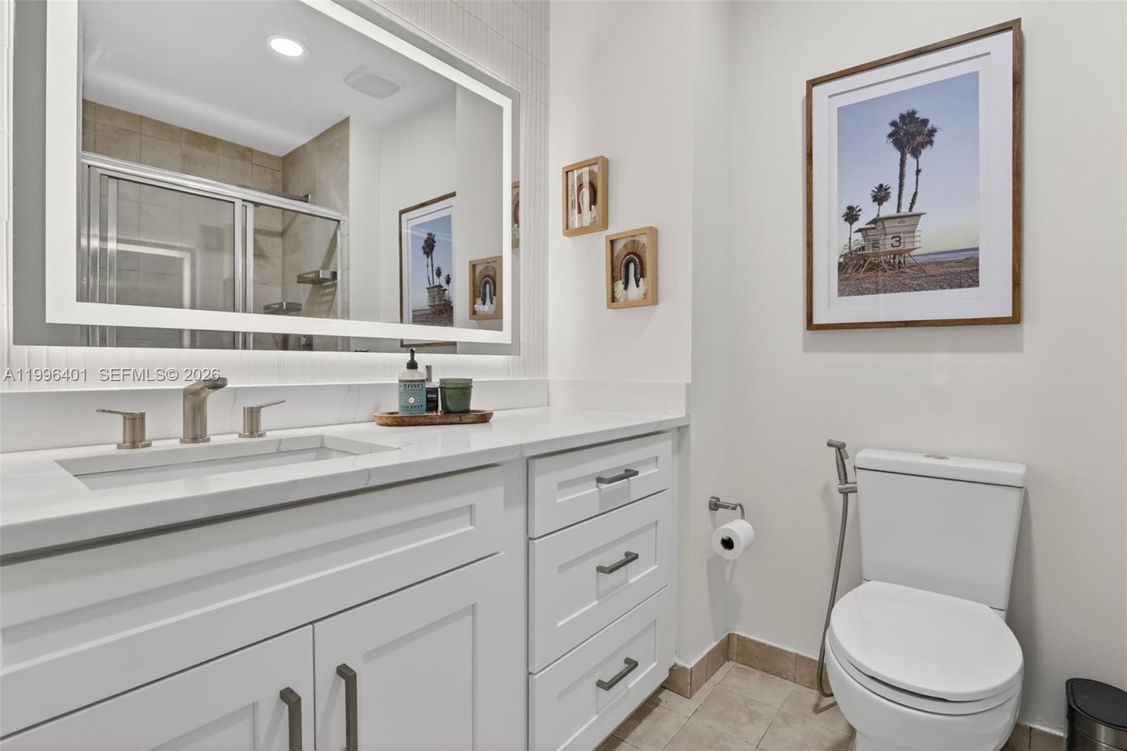 THE LANDMARK CONDO - Residential
