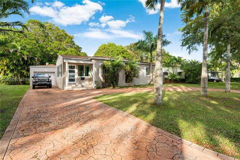 125 NW 88th St El Portal FL 33150