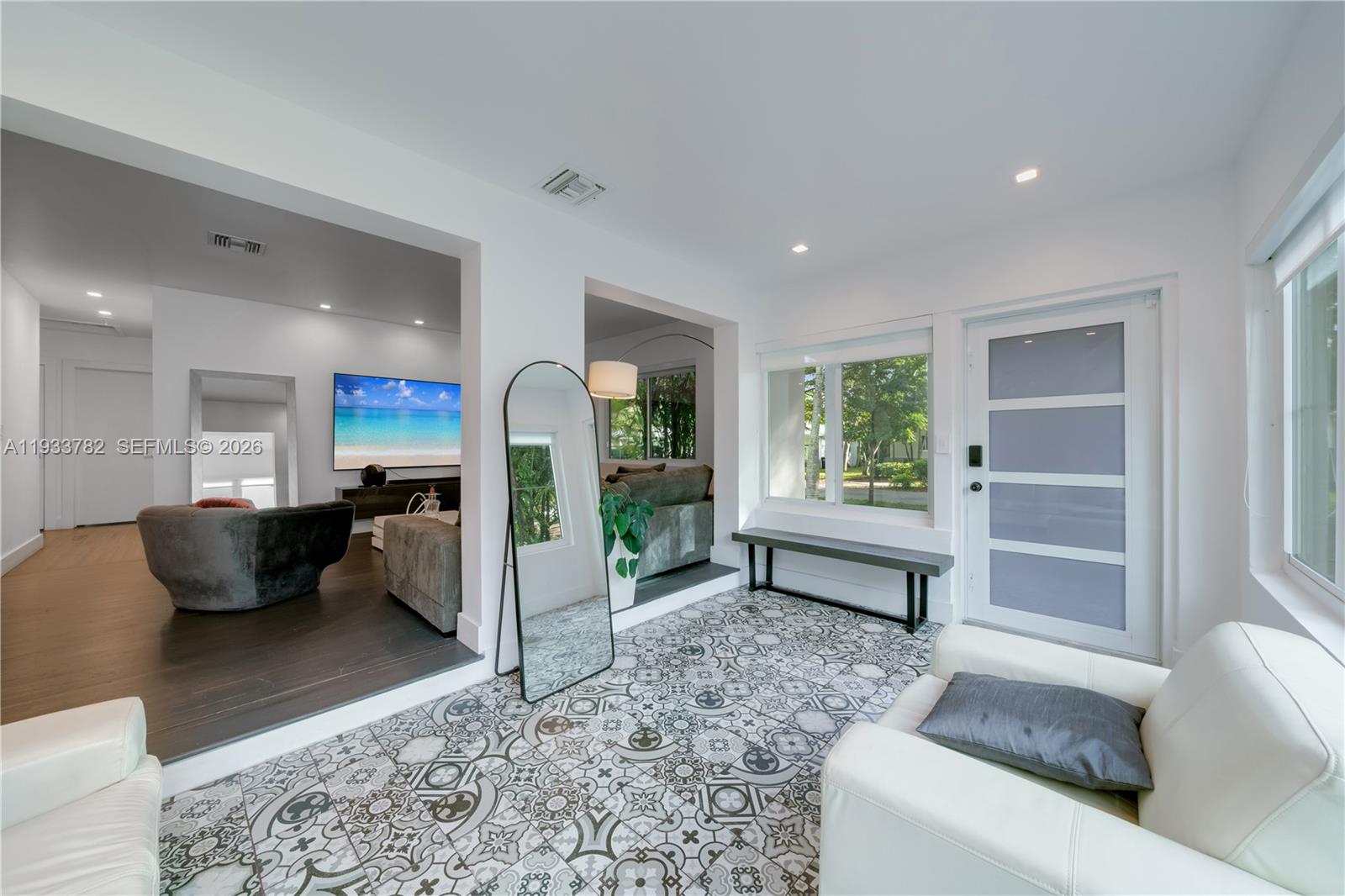 HOMEDALE - Residential