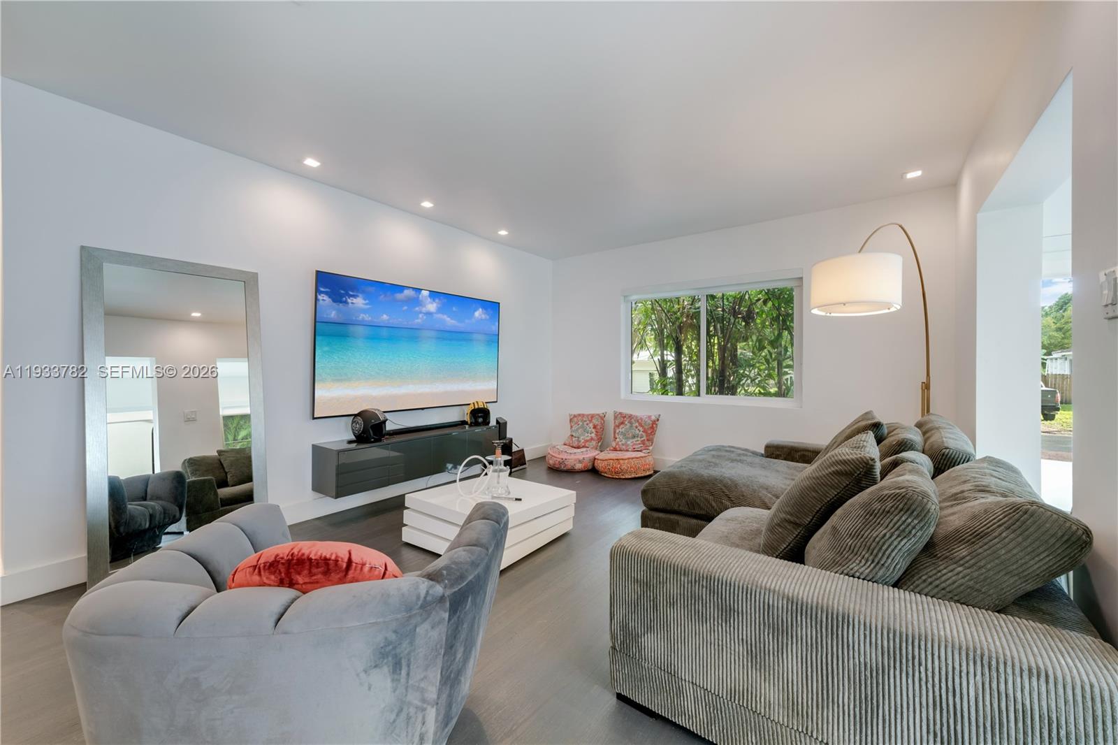 HOMEDALE - Residential