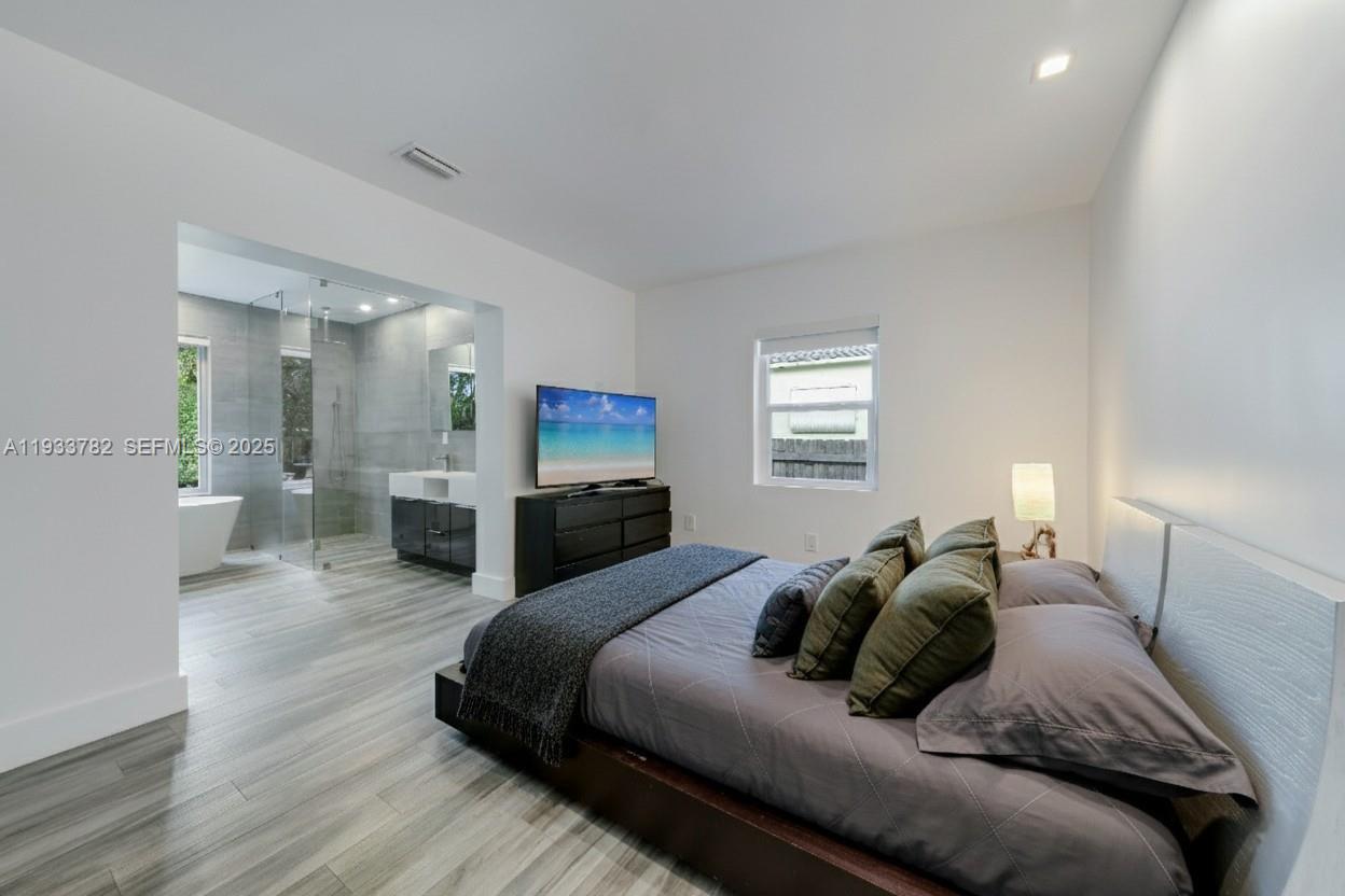 HOMEDALE - Residential