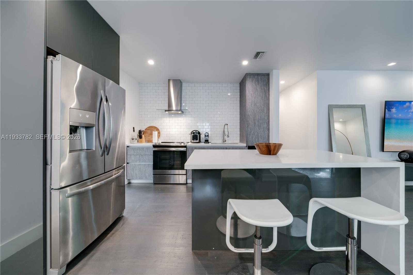 HOMEDALE - Residential