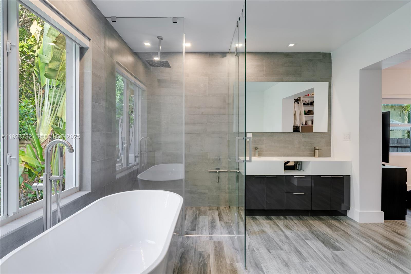 HOMEDALE - Residential