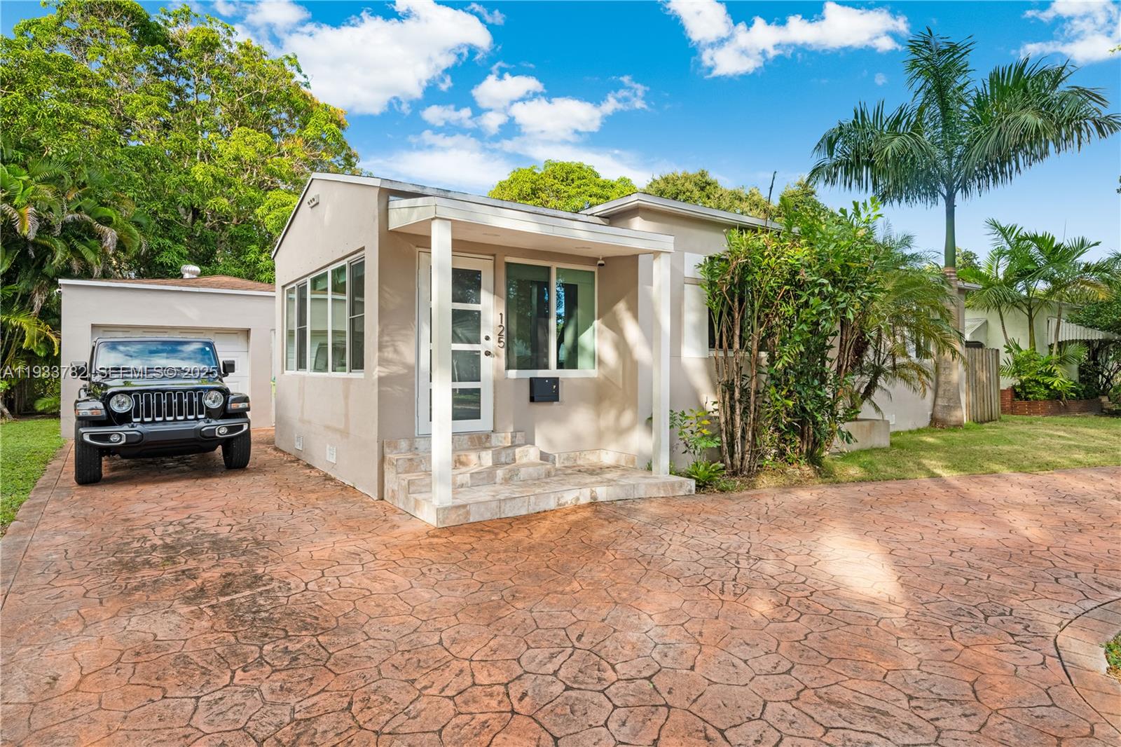 HOMEDALE - Residential