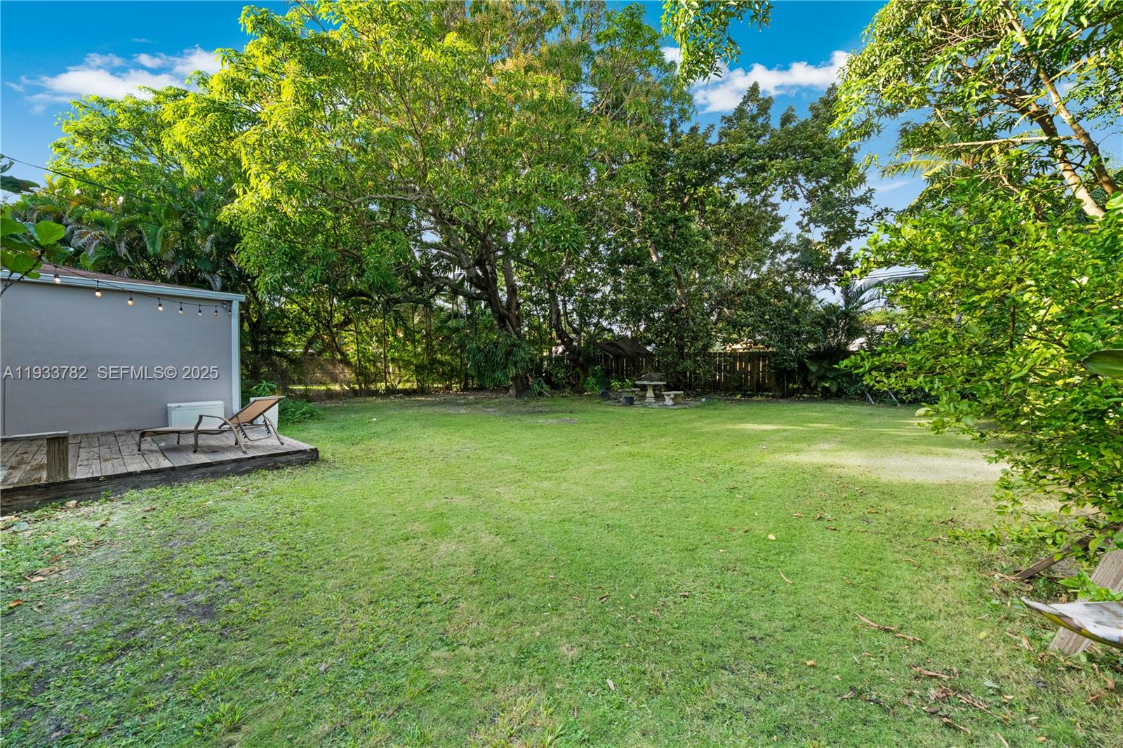 HOMEDALE - Residential