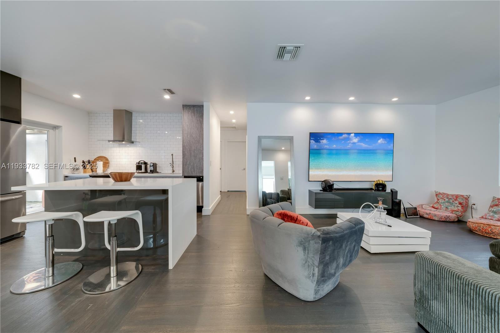 HOMEDALE - Residential