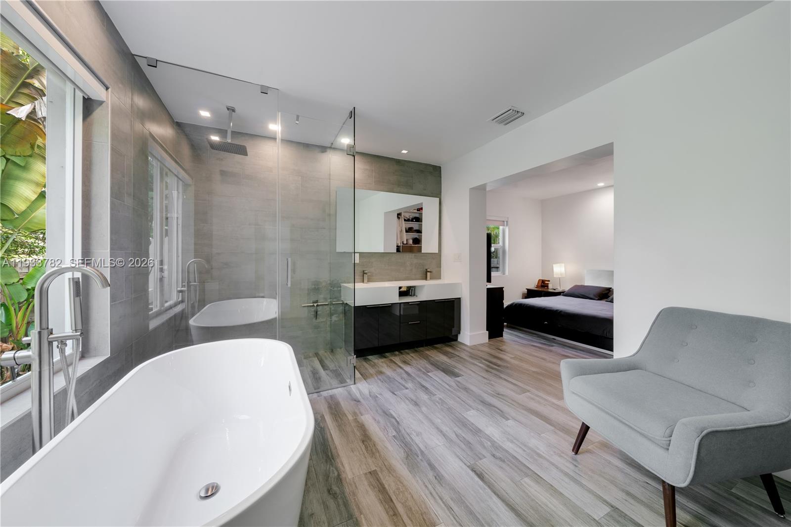 HOMEDALE - Residential