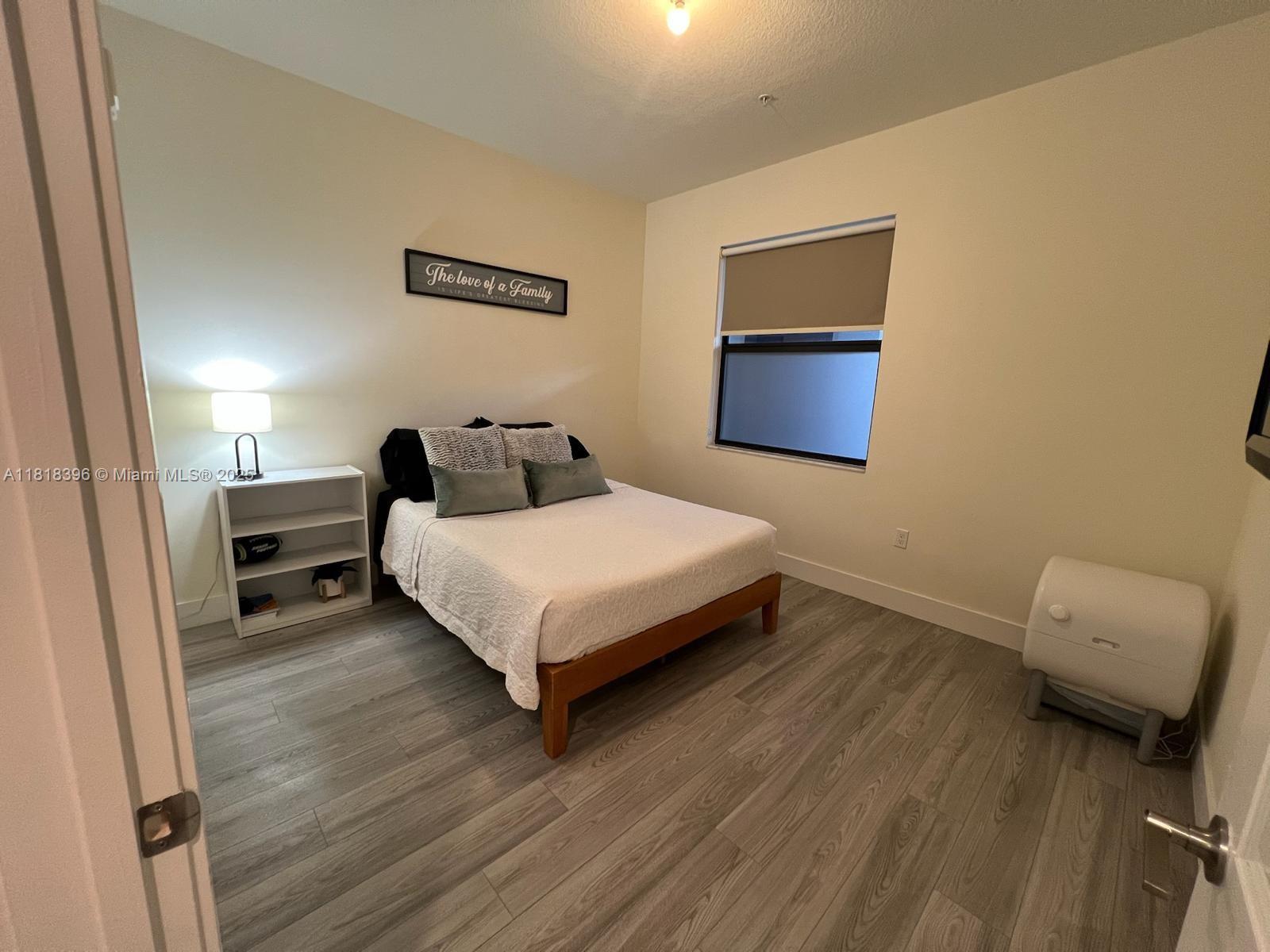APEX AT PARK CENTRAL COND - Residential Lease