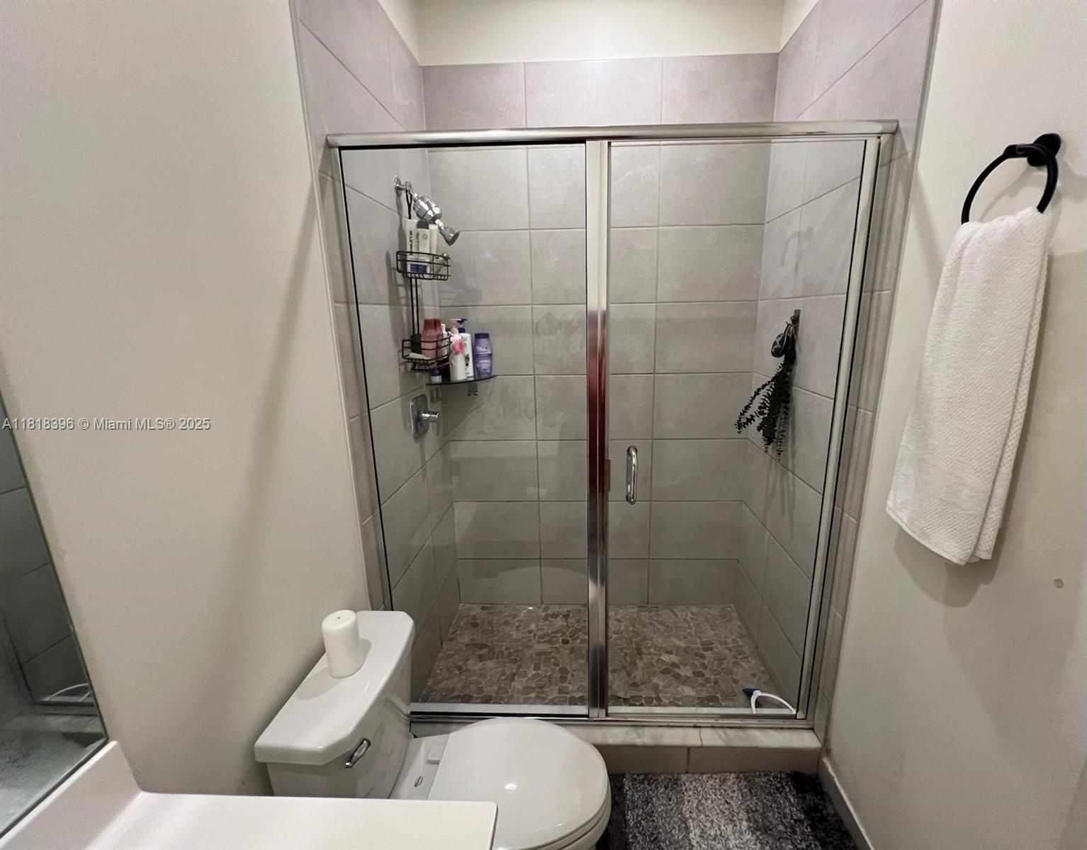 APEX AT PARK CENTRAL COND - Residential Lease